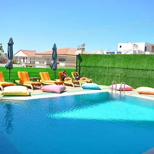 Otel Pacific, Çeşme